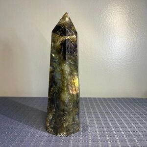 6.5 Labradorite Tower Point - Iridescent Green-Blue Crystal 617 Grams